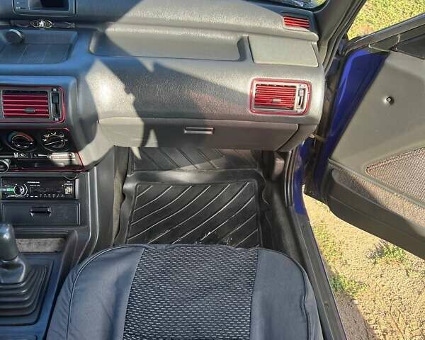 Синий Мицубиси Галант, объемом двигателя 2 л и пробегом 304 тыс. км за 1500 $, фото 2 на Automoto.ua