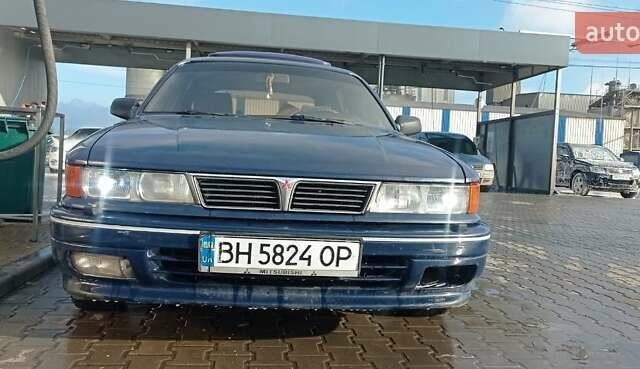 Синий Мицубиси Галант, объемом двигателя 2 л и пробегом 300 тыс. км за 2000 $, фото 2 на Automoto.ua
