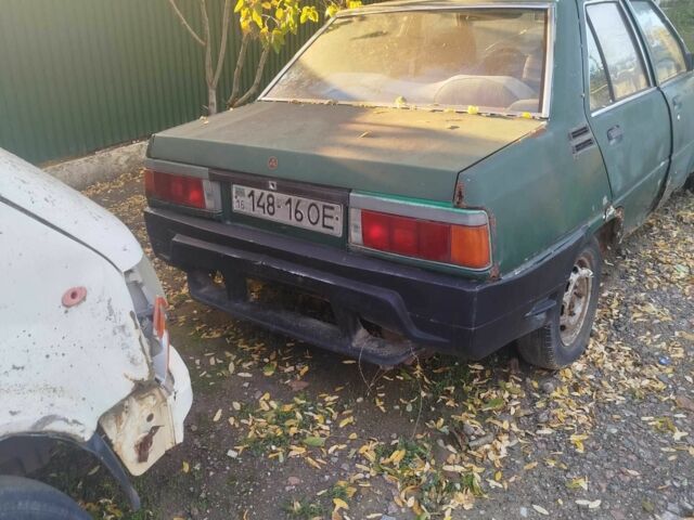 Мицубиси Галант 1984 в Теплодаре на Automoto.ua Зеленый Мицубиси Галант, объемом двигателя 1.6 л и пробегом 1000 тыс. км за 250 $, фото 5 на Automoto.ua