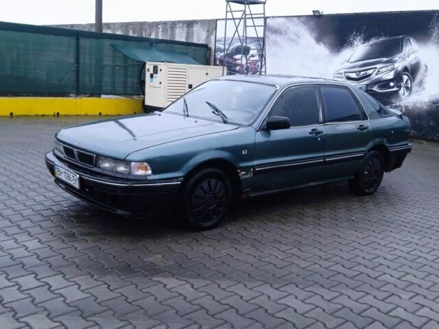 Зеленый Мицубиси Галант, объемом двигателя 1.8 л и пробегом 400 тыс. км за 1000 $, фото 2 на Automoto.ua