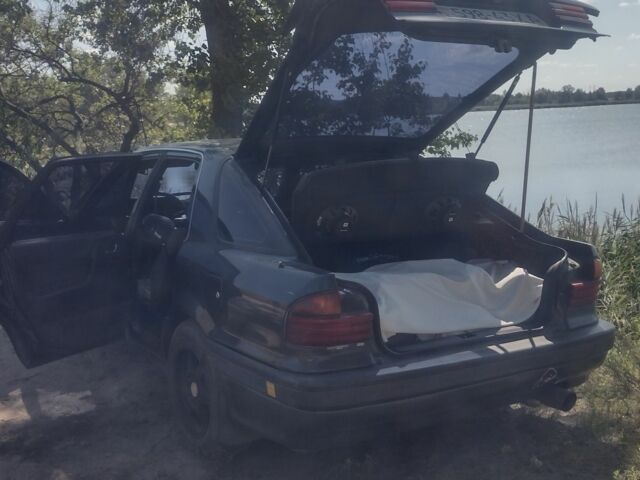 Зеленый Мицубиси Галант, объемом двигателя 0 л и пробегом 222 тыс. км за 1999 $, фото 1 на Automoto.ua