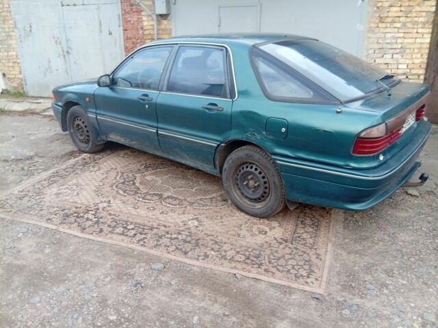 Мицубиси Галант 1992 в Вишневом на Automoto.ua Зеленый Мицубиси Галант, объемом двигателя 2 л и пробегом 169 тыс. км за 725 $, фото 1 на Automoto.ua