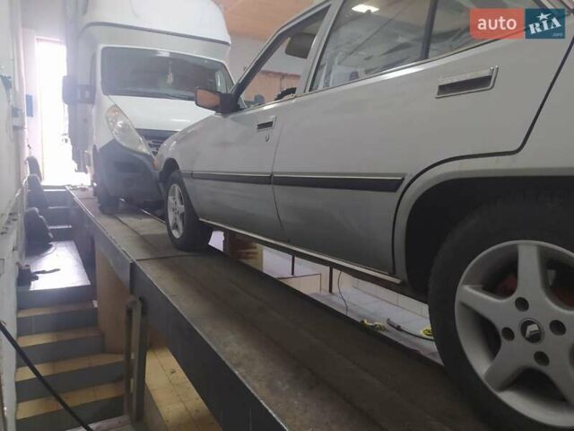 Зеленый Мицубиси Галант, объемом двигателя 2 л и пробегом 150 тыс. км за 3000 $, фото 9 на Automoto.ua