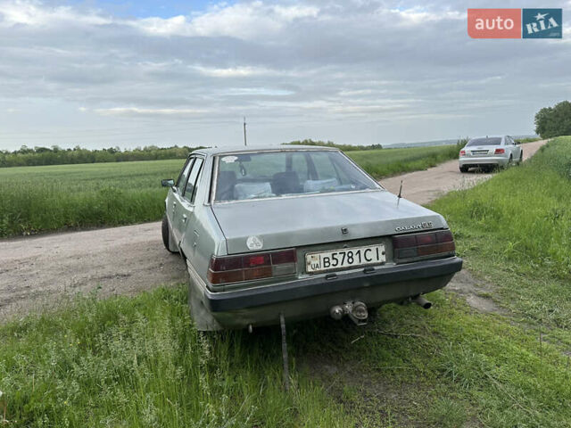 Зеленый Мицубиси Галант, объемом двигателя 2.3 л и пробегом 400 тыс. км за 999 $, фото 6 на Automoto.ua