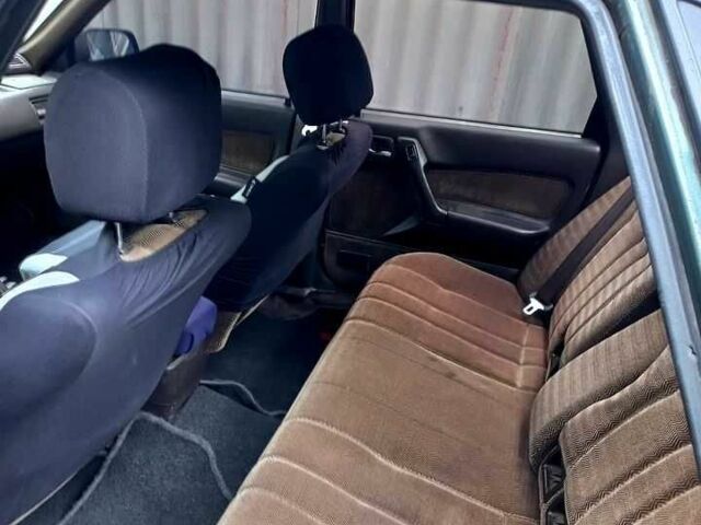 Зелений Міцубісі Галант, об'ємом двигуна 2 л та пробігом 440 тис. км за 1200 $, фото 2 на Automoto.ua