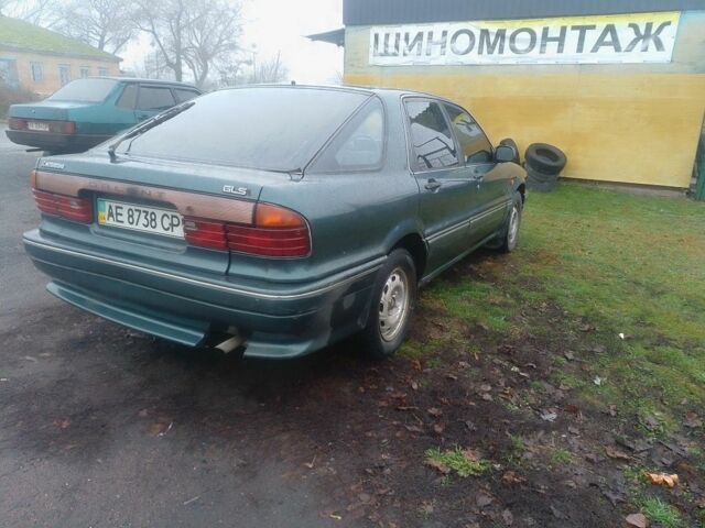 Зеленый Мицубиси Галант, объемом двигателя 0 л и пробегом 580 тыс. км за 942 $, фото 2 на Automoto.ua