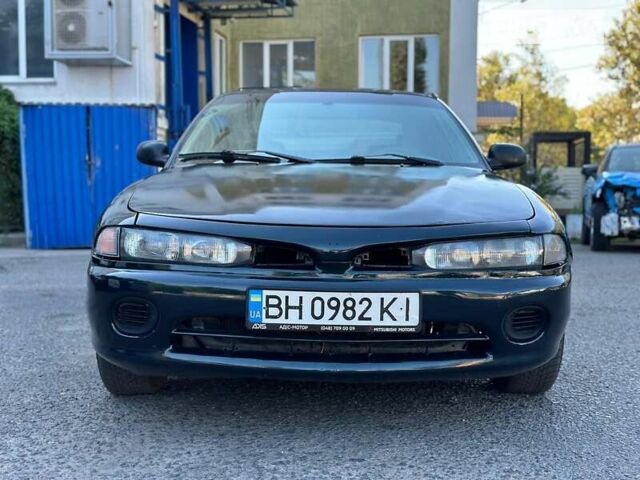 Зеленый Мицубиси Галант, объемом двигателя 1.8 л и пробегом 455 тыс. км за 1999 $, фото 2 на Automoto.ua