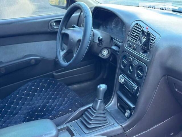 Зеленый Мицубиси Галант, объемом двигателя 1.8 л и пробегом 455 тыс. км за 1999 $, фото 7 на Automoto.ua