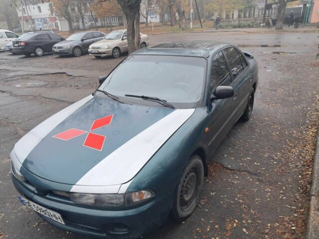 Зеленый Мицубиси Галант, объемом двигателя 2 л и пробегом 280 тыс. км за 1450 $, фото 1 на Automoto.ua