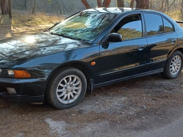 Зелений Міцубісі Галант, об'ємом двигуна 2.5 л та пробігом 300 тис. км за 3100 $, фото 4 на Automoto.ua