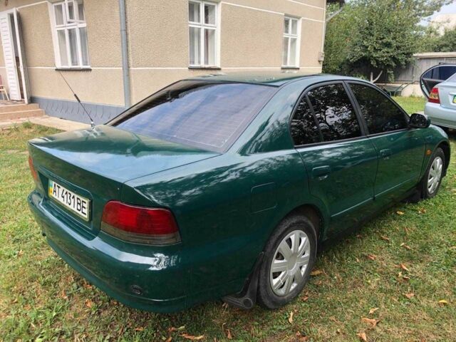 Зеленый Мицубиси Галант, объемом двигателя 2 л и пробегом 350 тыс. км за 2300 $, фото 3 на Automoto.ua