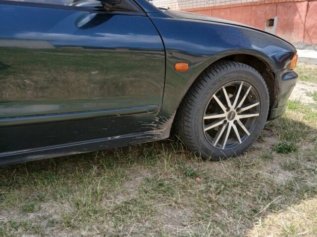 Мицубиси Галант 1997 в Чернигове на Automoto.ua Зеленый Мицубиси Галант, объемом двигателя 2 л и пробегом 370 тыс. км за 1500 $, фото 9 на Automoto.ua