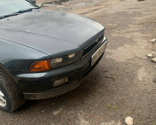 Зелений Міцубісі Галант, об'ємом двигуна 1.83 л та пробігом 490 тис. км за 2400 $, фото 1 на Automoto.ua