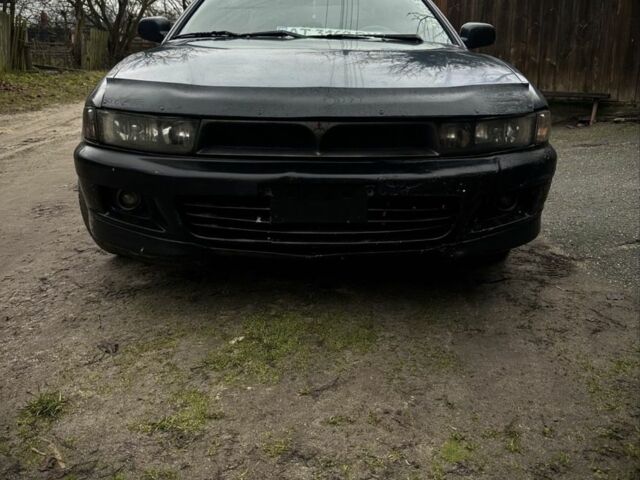 Зеленый Мицубиси Галант, объемом двигателя 2 л и пробегом 3 тыс. км за 2000 $, фото 3 на Automoto.ua