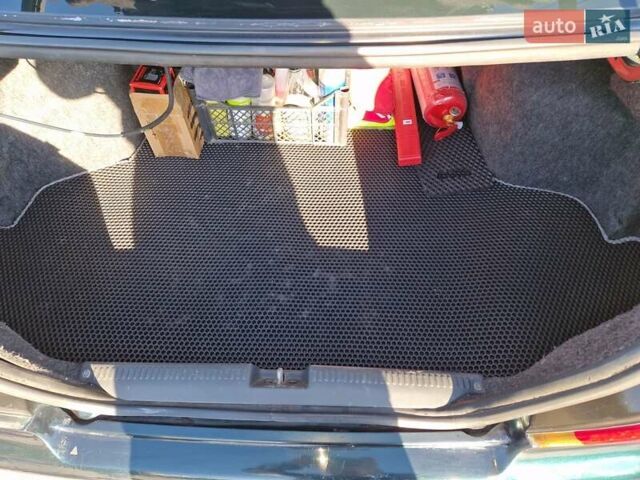Зеленый Мицубиси Галант, объемом двигателя 2 л и пробегом 384 тыс. км за 3000 $, фото 6 на Automoto.ua