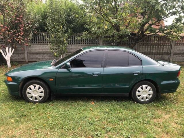 Зеленый Мицубиси Галант, объемом двигателя 2 л и пробегом 350 тыс. км за 2300 $, фото 7 на Automoto.ua