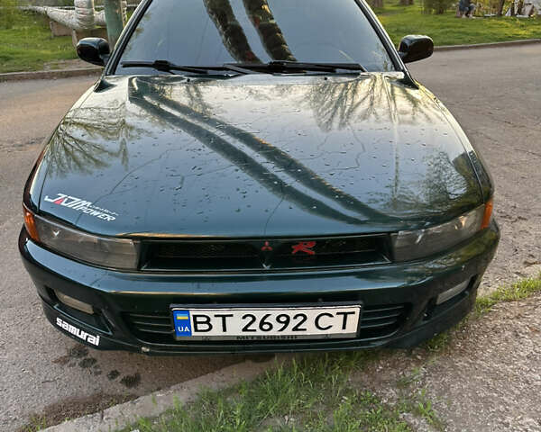 Зелений Міцубісі Галант, об'ємом двигуна 2 л та пробігом 350 тис. км за 3799 $, фото 2 на Automoto.ua