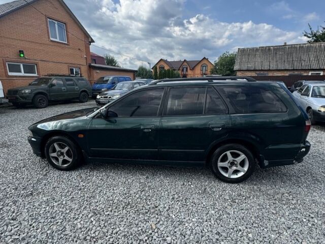 Зелений Міцубісі Галант, об'ємом двигуна 2 л та пробігом 240 тис. км за 2000 $, фото 3 на Automoto.ua