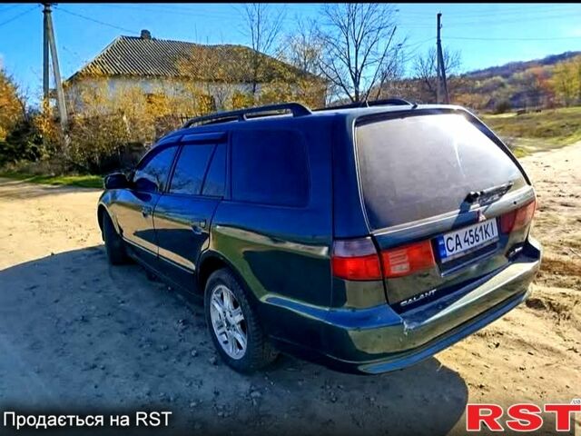 Зелений Міцубісі Галант, об'ємом двигуна 2.5 л та пробігом 350 тис. км за 2500 $, фото 2 на Automoto.ua