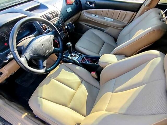 Зелений Міцубісі Галант, об'ємом двигуна 2.5 л та пробігом 350 тис. км за 2500 $, фото 4 на Automoto.ua