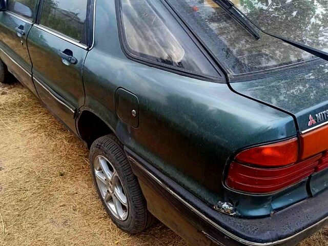 Зелений Міцубісі Галант, об'ємом двигуна 1.8 л та пробігом 0 тис. км за 1300 $, фото 1 на Automoto.ua