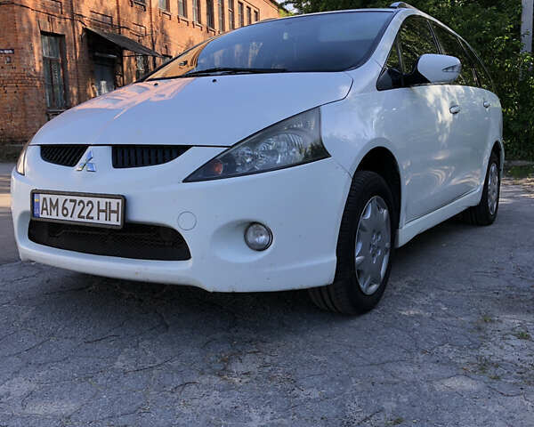Білий Міцубісі Грандіс, об'ємом двигуна 2.38 л та пробігом 367 тис. км за 5200 $, фото 2 на Automoto.ua