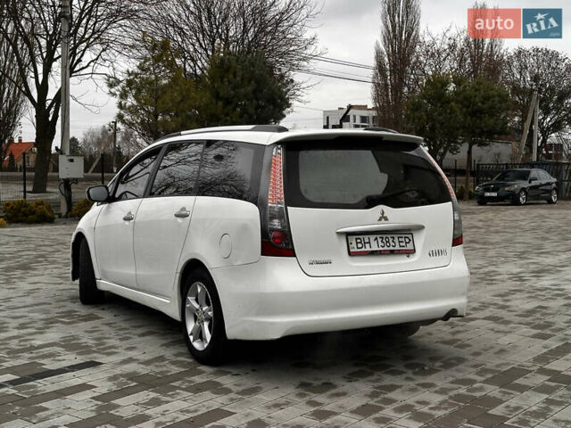 Белый Мицубиси Грандис, объемом двигателя 2.4 л и пробегом 340 тыс. км за 3400 $, фото 8 на Automoto.ua