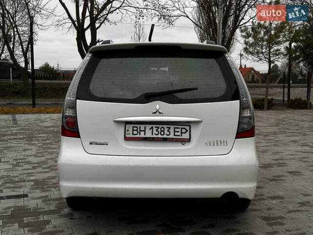 Белый Мицубиси Грандис, объемом двигателя 2.4 л и пробегом 340 тыс. км за 3400 $, фото 10 на Automoto.ua