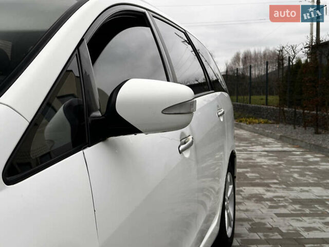 Белый Мицубиси Грандис, объемом двигателя 2.4 л и пробегом 340 тыс. км за 3400 $, фото 6 на Automoto.ua