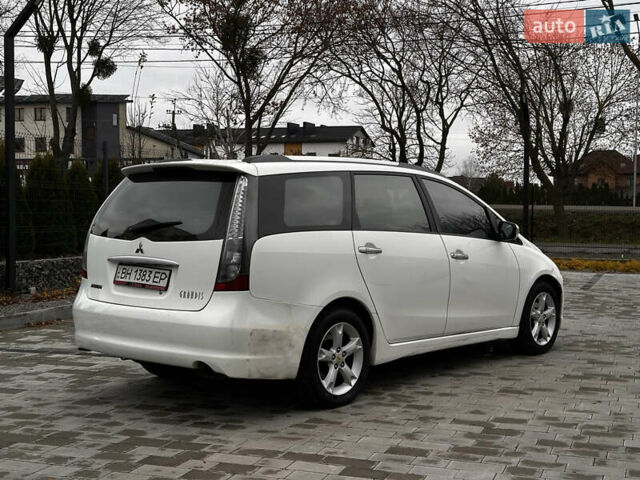Белый Мицубиси Грандис, объемом двигателя 2.4 л и пробегом 340 тыс. км за 3400 $, фото 9 на Automoto.ua