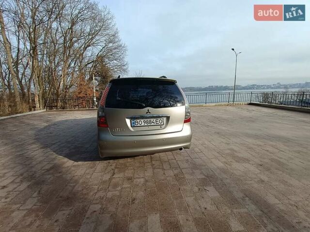 Мицубиси Грандис 2007 в Тернополе на Automoto.ua Бежевый Мицубиси Грандис, объемом двигателя 2.38 л и пробегом 218 тыс. км за 5600 $, фото 13 на Automoto.ua