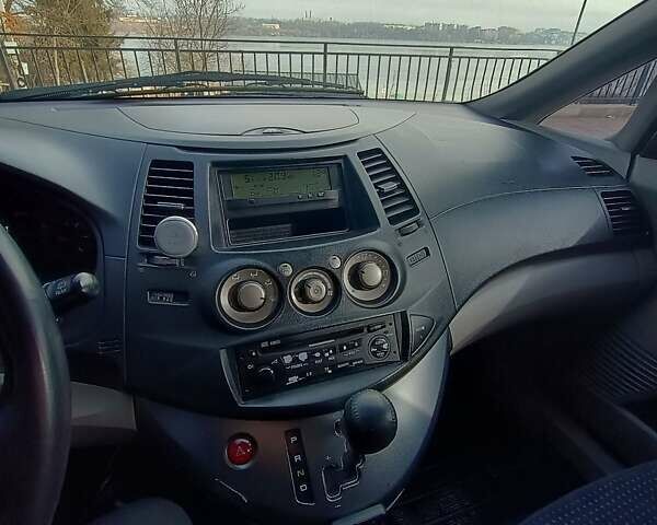 Мицубиси Грандис 2007 в Тернополе на Automoto.ua Бежевый Мицубиси Грандис, объемом двигателя 2.38 л и пробегом 218 тыс. км за 5600 $, фото 18 на Automoto.ua