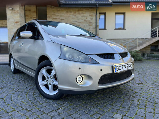Мицубиси Грандис 2007 в Жовкве на Automoto.ua Бежевый Мицубиси Грандис, объемом двигателя 2.4 л и пробегом 286 тыс. км за 4900 $, фото 6 на Automoto.ua