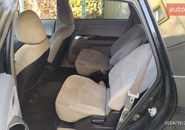 Черный Мицубиси Грандис, объемом двигателя 2.4 л и пробегом 282 тыс. км за 5400 $, фото 14 на Automoto.ua