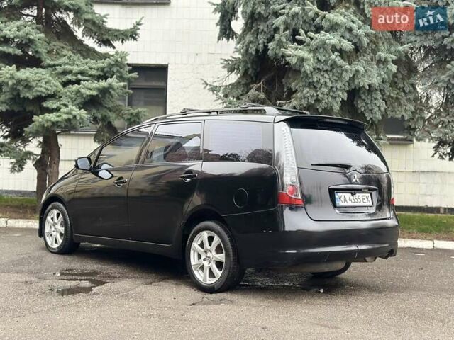 Черный Мицубиси Грандис, объемом двигателя 2.4 л и пробегом 290 тыс. км за 4650 $, фото 3 на Automoto.ua