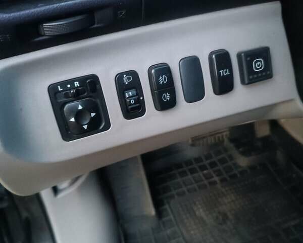 Чорний Міцубісі Грандіс, об'ємом двигуна 2.4 л та пробігом 270 тис. км за 6200 $, фото 21 на Automoto.ua