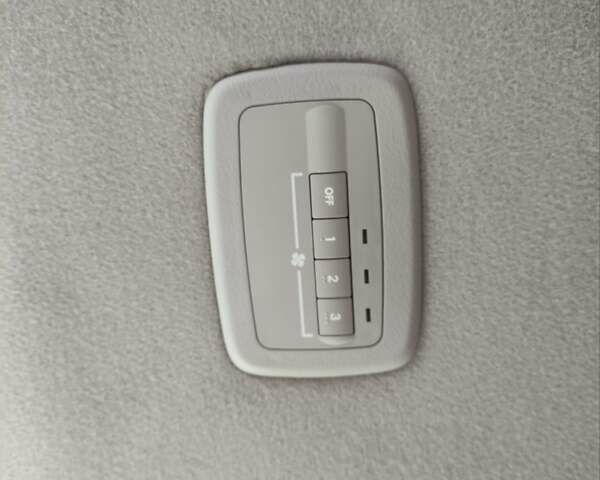 Черный Мицубиси Грандис, объемом двигателя 2 л и пробегом 309 тыс. км за 5400 $, фото 26 на Automoto.ua