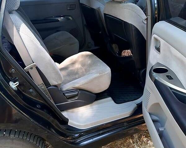 Черный Мицубиси Грандис, объемом двигателя 2.4 л и пробегом 326 тыс. км за 5500 $, фото 8 на Automoto.ua