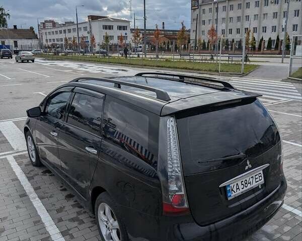 Чорний Міцубісі Грандіс, об'ємом двигуна 2.38 л та пробігом 227 тис. км за 5800 $, фото 6 на Automoto.ua