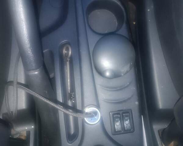 Чорний Міцубісі Грандіс, об'ємом двигуна 2.4 л та пробігом 270 тис. км за 6200 $, фото 13 на Automoto.ua