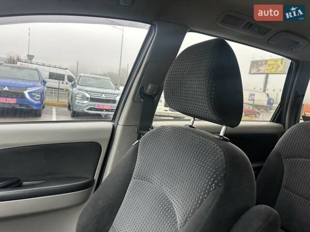 Черный Мицубиси Грандис, объемом двигателя 2.4 л и пробегом 212 тыс. км за 5300 $, фото 22 на Automoto.ua