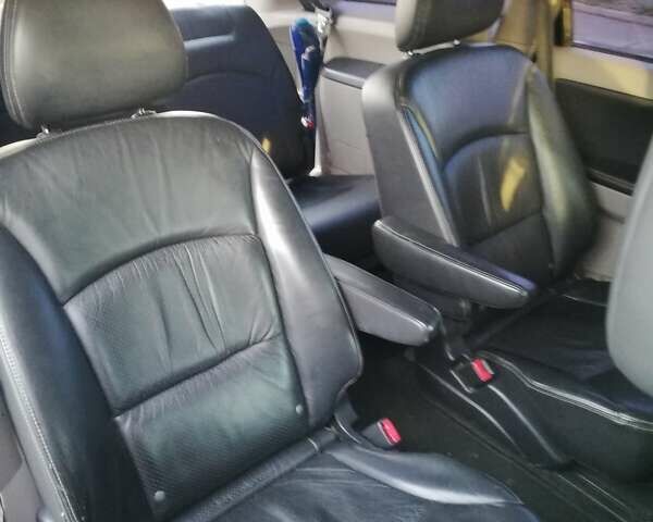 Чорний Міцубісі Грандіс, об'ємом двигуна 2.4 л та пробігом 261 тис. км за 6900 $, фото 4 на Automoto.ua