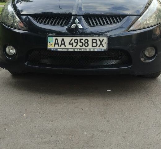 Черный Мицубиси Грандис, объемом двигателя 2.4 л и пробегом 380 тыс. км за 4400 $, фото 6 на Automoto.ua