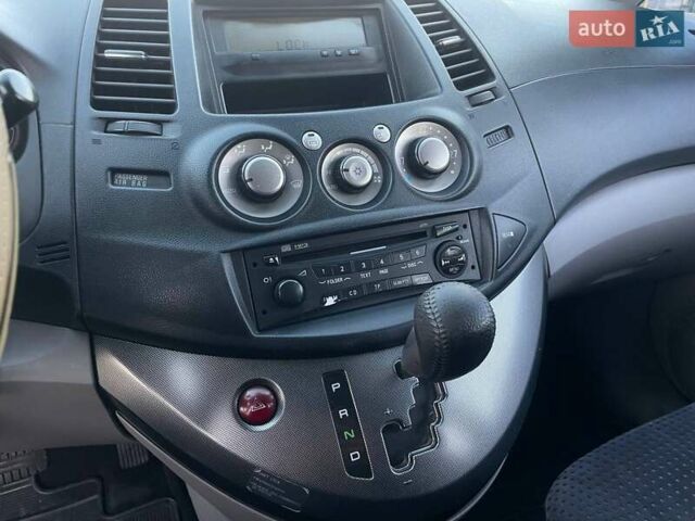 Черный Мицубиси Грандис, объемом двигателя 2.38 л и пробегом 197 тыс. км за 5299 $, фото 20 на Automoto.ua