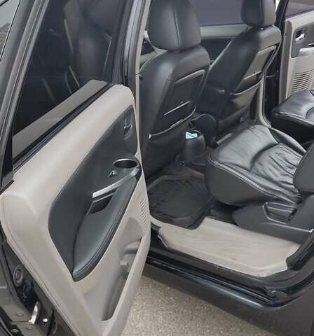 Чорний Міцубісі Грандіс, об'ємом двигуна 2.4 л та пробігом 261 тис. км за 6900 $, фото 11 на Automoto.ua