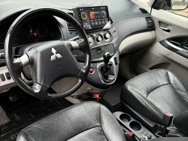 Черный Мицубиси Грандис, объемом двигателя 2 л и пробегом 222 тыс. км за 7150 $, фото 7 на Automoto.ua