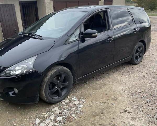 Чорний Міцубісі Грандіс, об'ємом двигуна 1.97 л та пробігом 222 тис. км за 6000 $, фото 7 на Automoto.ua