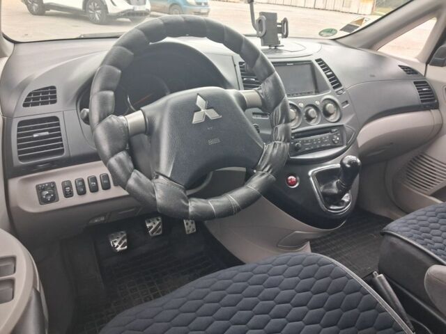 Мицубиси Грандис 2006 в Первомайск на Automoto.ua Черный Мицубиси Грандис, объемом двигателя 2.4 л и пробегом 220 тыс. км за 6400 $, фото 7 на Automoto.ua
