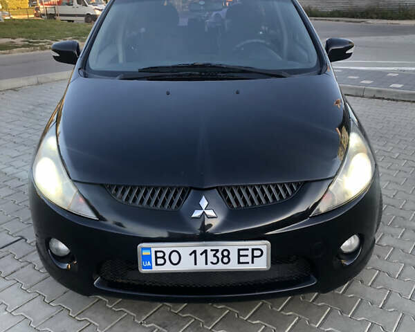 Чорний Міцубісі Грандіс, об'ємом двигуна 2.38 л та пробігом 270 тис. км за 6200 $, фото 1 на Automoto.ua