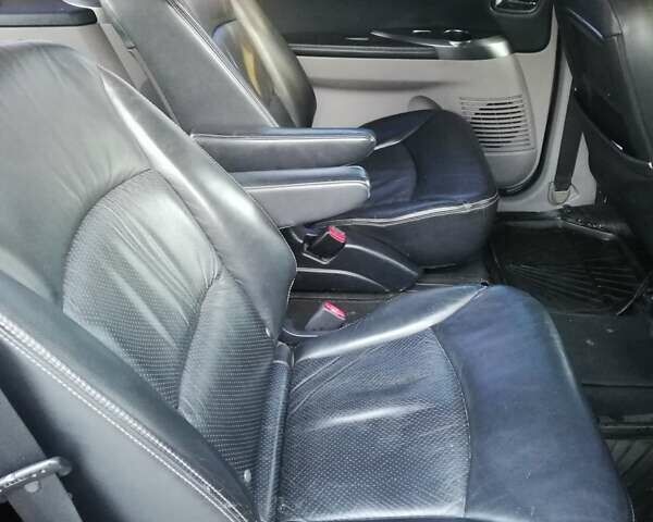 Чорний Міцубісі Грандіс, об'ємом двигуна 2.4 л та пробігом 261 тис. км за 6900 $, фото 5 на Automoto.ua